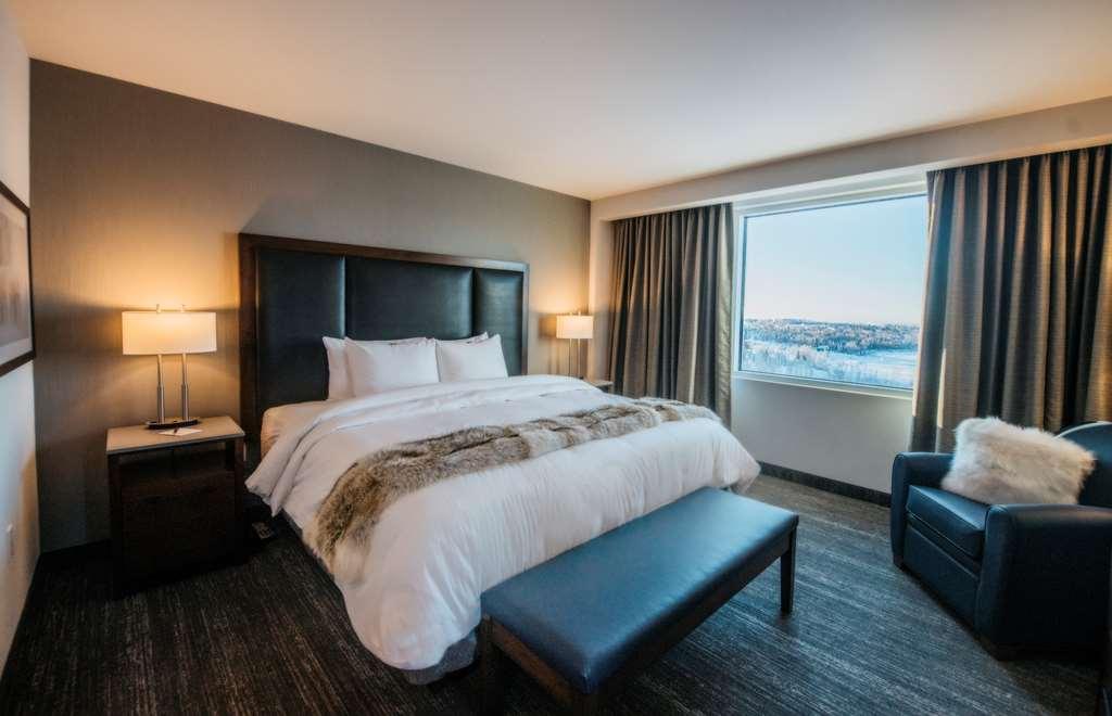 The Explorer Hotel Yellowknife Eksteriør billede