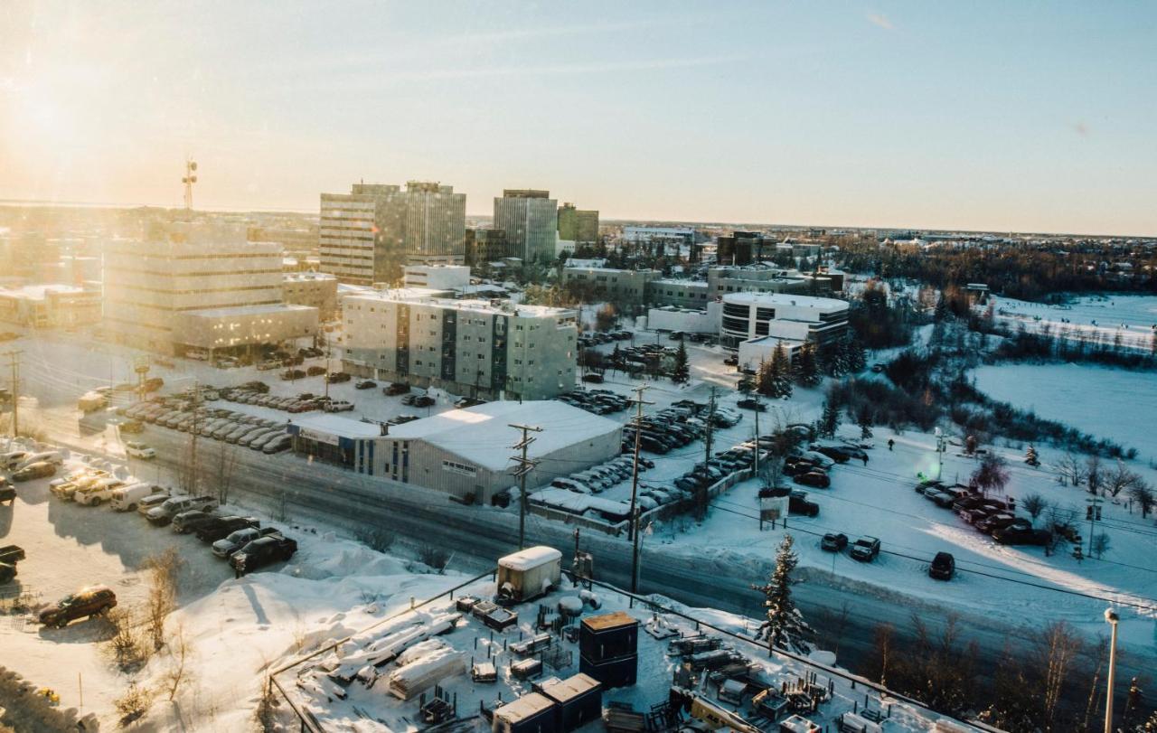 The Explorer Hotel Yellowknife Eksteriør billede